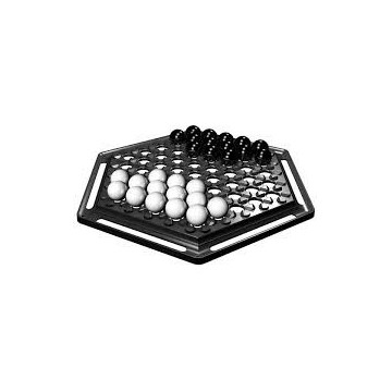 Le classique du jeu abstrait !  Éjectez six billes appartenant à votre adversaire d’un plateau hexagonal en les poussant avec le